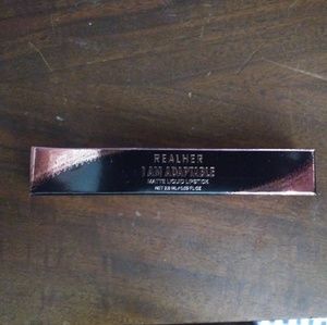 🌟REALHER I am adaptable matte liquid lipstick